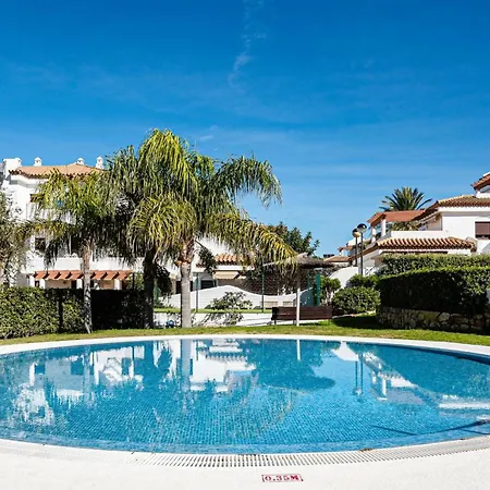 Apartment Coto 8 4 *